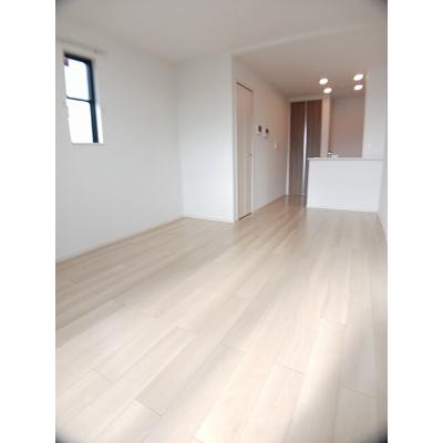 ソレイユ 301【管理NO：1-028106601-03010】 ★家具家電は申し込み後に搬入します★ ★2026年12月上旬入居可能★の物件写真2