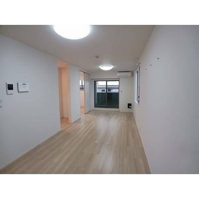 ベルフローラ 304【管理NO：1-027490601-03040】 ★家具家電は申し込み後に搬入します★ ★2026年12月中旬入居可能★の物件写真2