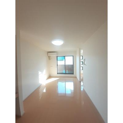 サーレ・内本町 202【管理NO：1-020542501-02020】 ★家具家電は申し込み後に搬入します★ ★2026年12月上旬入居可能★の物件写真2