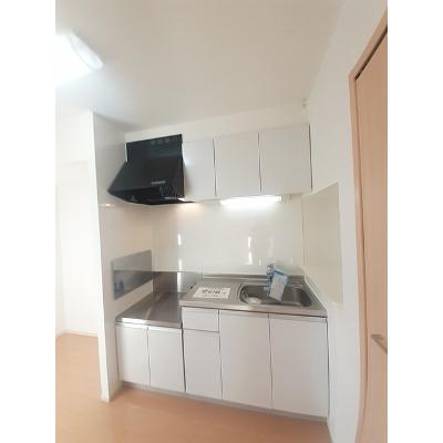 サーレ・内本町 202【管理NO：1-020542501-02020】 ★家具家電は申し込み後に搬入します★ ★2026年12月上旬入居可能★の物件写真3