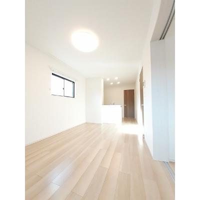 ルミナス　ハイツ 201【管理NO：1-026158301-02010】 ★家具家電は申し込み後に搬入します★ ★2026年12月下旬入居可能★の物件写真2