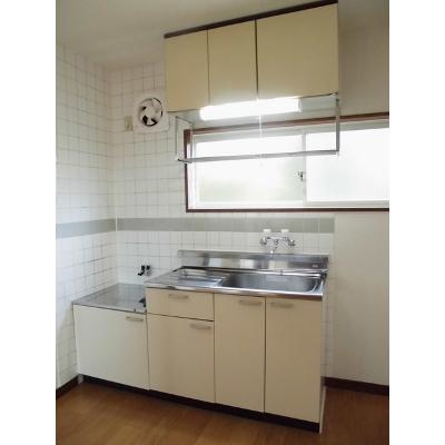 サンシャインつちや 102【管理NO：1-003771401-01020】 ★家具家電は申し込み後に搬入します★ ★2026年11月下旬入居可能★の物件写真3