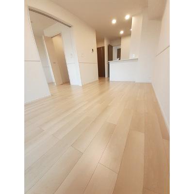 トレスプエンテ　Ⅱ 102【管理NO：1-026973602-01020】 ★家具家電は申し込み後に搬入します★ ★2026年11月上旬入居可能★の物件写真2