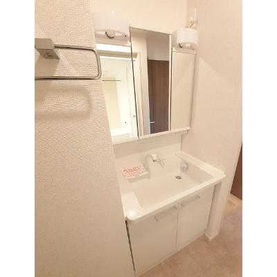 トレスプエンテ　Ⅱ 102【管理NO：1-026973602-01020】 ★家具家電は申し込み後に搬入します★ ★2026年11月上旬入居可能★の物件写真6