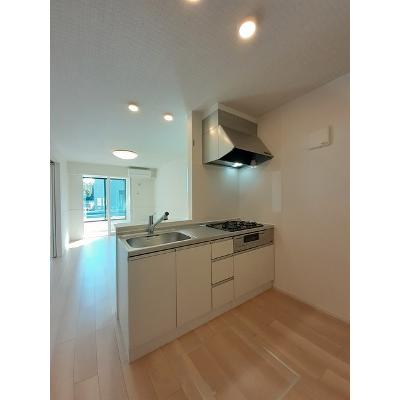 ステラ　シャープ 106【管理NO：1-026840501-01050】 ★家具家電は申し込み後に搬入します★ ★2026年11月中旬入居可能★の物件写真3