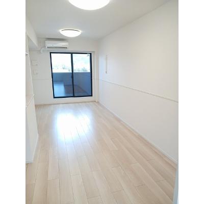 フルーヴ 202【管理NO：1-027534101-02020】 ★家具家電は申し込み後に搬入します★ ★2026年12月中旬入居可能★の物件写真2