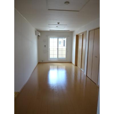 フィオーレリーブロ 201【管理NO：1-015633501-02010】 ★家具家電は申し込み後に搬入します★ ★2026年11月中旬入居可能★の物件写真2