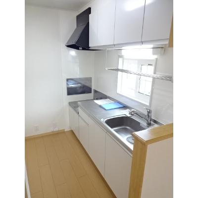 フィオーレリーブロ 201【管理NO：1-015633501-02010】 ★家具家電は申し込み後に搬入します★ ★2026年11月中旬入居可能★の物件写真3