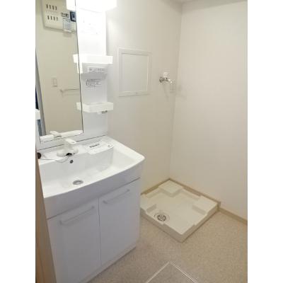 フィオーレリーブロ 201【管理NO：1-015633501-02010】 ★家具家電は申し込み後に搬入します★ ★2026年11月中旬入居可能★の物件写真6
