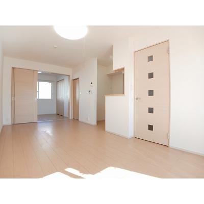 ピュア　ライズ 102【管理NO：1-018920401-01020】 ★家具家電は申し込み後に搬入します★ ★2026年11月中旬入居可能★の物件写真2