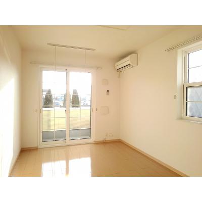 ファイン 101【管理NO：1-016587601-01010】 ★家具家電は申し込み後に搬入します★ ★2026年11月中旬入居可能★の物件写真2