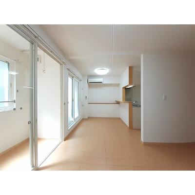シャトレ 202【管理NO：1-016308901-02020】 ★家具家電は申し込み後に搬入します★ ★2027年01月下旬入居可能★の物件写真2