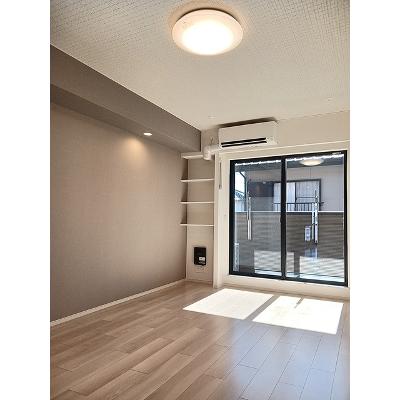 ラウレア 206【管理NO：1-027072901-02050】 ★家具家電は申し込み後に搬入します★ ★2026年11月上旬入居可能★の物件写真2