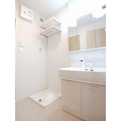 カミーノ　アムレト　Ⅲ 201【管理NO：1-027978203-02010】 ★家具家電は申し込み後に搬入します★ ★2026年11月中旬入居可能★の物件写真6