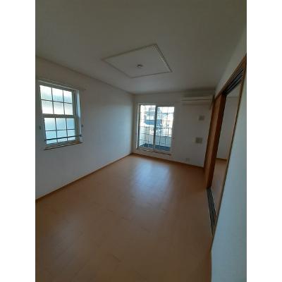 ウインド　レジデンス 202【管理NO：1-015403401-02020】 ★家具家電は申し込み後に搬入します★ ★2026年12月上旬入居可能★の物件写真2