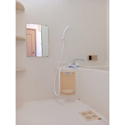 シーサイド　グレイス 103【管理NO：1-012234101-01030】 ★家具家電は申し込み後に搬入します★ ★2026年12月上旬入居可能★の物件写真4