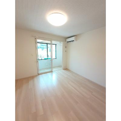 グリーン　オレンジ　Ｂ 104【管理NO：1-027525202-01040】 ★家具家電は申し込み後に搬入します★ ★2026年12月上旬入居可能★の物件写真2