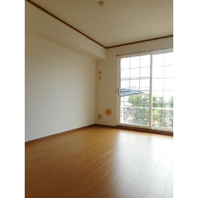 サンパティークミツイ 103【管理NO：1-010720701-01030】 ★家具家電は申し込み後に搬入します★ ★2026年11月下旬入居可能★の物件写真2