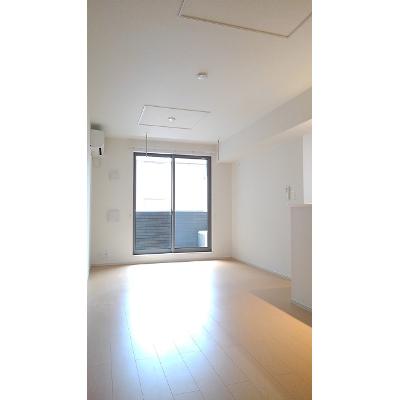 アイリス 102【管理NO：1-020383801-01020】 ★家具家電は申し込み後に搬入します★ ★2026年11月中旬入居可能★の物件写真2