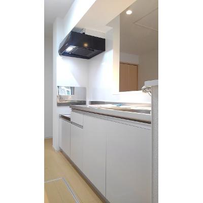アイリス 102【管理NO：1-020383801-01020】 ★家具家電は申し込み後に搬入します★ ★2026年11月中旬入居可能★の物件写真3