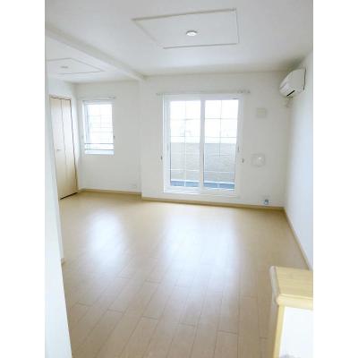 センチュリィー・ティアラ 201【管理NO：1-015818901-02010】 ★家具家電は申し込み後に搬入します★ ★2026年12月上旬入居可能★の物件写真2