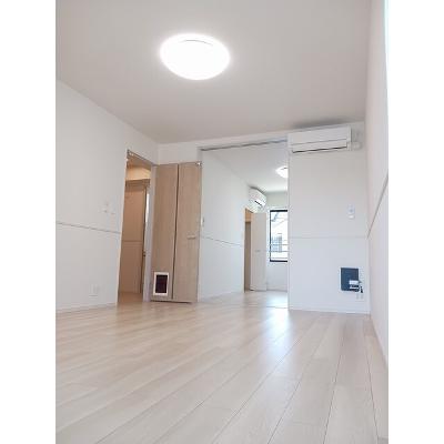 パレスコーネリアⅡ 202【管理NO：1-027912902-02020】 ★家具家電は申し込み後に搬入します★ ★2026年12月中旬入居可能★の物件写真2