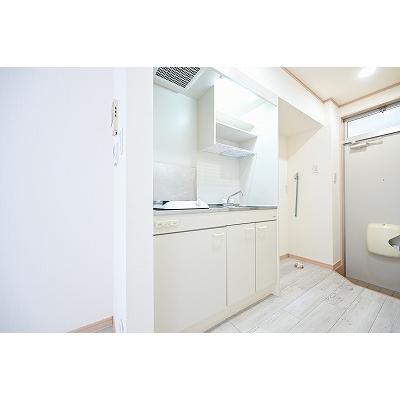 マンスリー新都心中目黒【Ｗｉ-Ｆｉ無制限・外国人可】＜寝具・キッチン用品代込＞の物件写真5