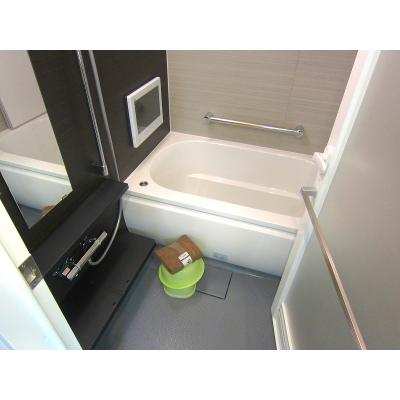 EP梅田　2DKタイプ【ＮＥＴ無料】【ドラム式洗濯乾燥機・３２型液晶ＴＶ・ブルーレイ標準装備！】の物件写真6