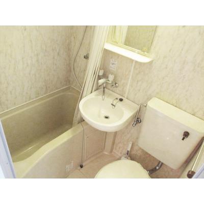 ユニオンマンスリー大倉山２　302　1R・シングル☆安心のオートロック完備♪デスク＆チェア付き♪■深夜まで営業のスーパーありの物件写真5