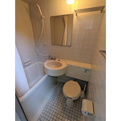 ●2026年5月4日から入居可●ユニオンマンスリー相模原２　305　1R・シングル☆◆インターネット固定回線(有線)無料の部屋◆オートロック完備♪人気のデスク＆チェアの物件写真3