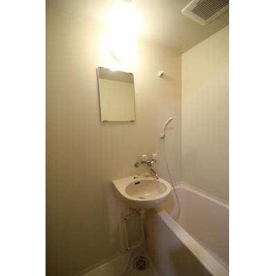 ピュアドームグランディー博多　B　　　　🚭禁煙　　　　🚘🅿　　　　　【法人契約】の物件写真5