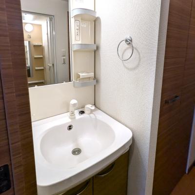 🌲🌲 弊社掲載全ての物件、ご契約全期間の賃料 “60％割引” を絶賛継続中🌳🌳　【近場に商店街・飲食店が徒歩圏内！】　 レジデンス福島Ⅱ🚭　［No.1512070］の物件写真3