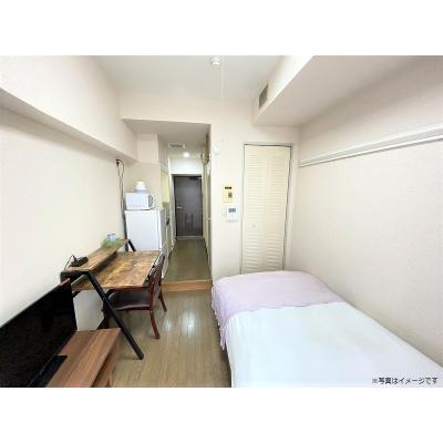 ユニオンマンスリー横浜石川町２　202　1R・セミダブル☆■オートロック＆モニター付きインターフォン完備で♪人気のデスク＆チェア付きの物件写真2