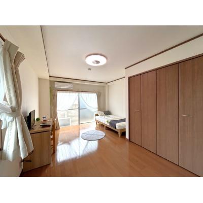 🔷🔹🔸🔶⭐駐車場付き🚙⭐おしゃれな内装⭐1Kタイプ⭐音が気になる方も安心な鉄骨造のお部屋⭐【禁煙&Wi-Fi無料】⭐🔶🔸🔹🔷「K43」の物件間取り図