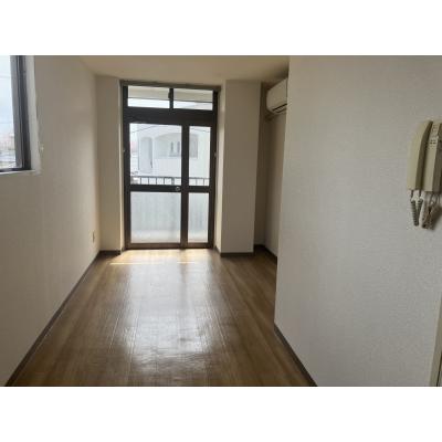 JR草津駅徒歩圏内！家具家電付き！駐車場応相談！TM166　302号室の間取り図