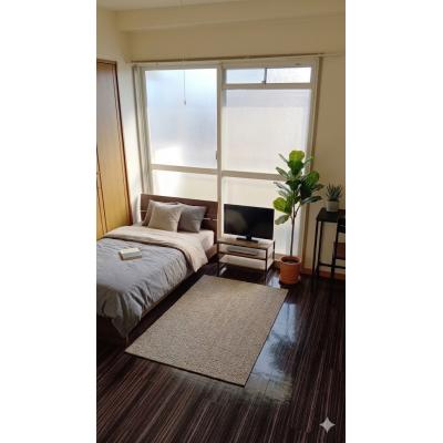 【JR山陰本線並河駅徒歩2分 / Wi‑Fiあり / バス・トイレ別 / 南向き / クローゼット / エアコン完備 / 最上階角部屋】の物件間取り図