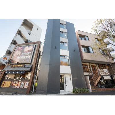 新宿まで15分以内/駅徒歩2分/コンビニ・飲食店至近/JASPER　Waseda　402の物件地図