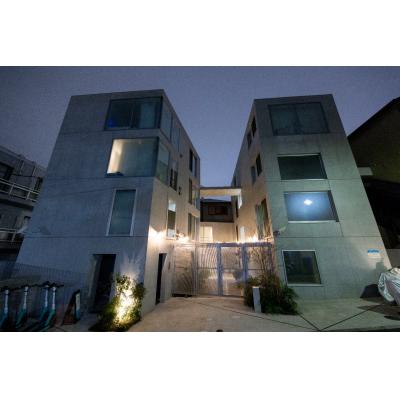 12/31までの大特価！駅カラ徒歩6分！築浅/オ洒落ナ外観＆内装/LEGALAND幡ヶ谷ANNEX 404の物件地図