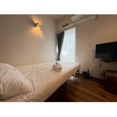 美栄橋駅から徒歩９分/泊ふ頭旅客ターミナルや国際通り徒歩圏内/那覇空港から車で１０分/３名様宿泊可能の物件地図