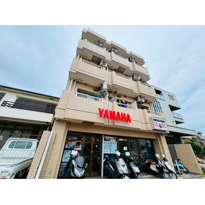 ONLY川崎横浜2【🌈WiFi・管理費０円キャンペーン🌈】　駅チカ・3路線利用可能♪アクセス良好！　🚃川崎7分、横浜6分、鶴見市場７分、品川21分、東京35分乗り換えなし⇔直通の物件地図