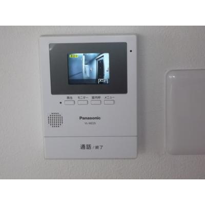 淡路島・洲本ICから車12分　駐車場１台込🚙コンビニ目の前🏪広々１LDK✨Wifi無料👍スマートTV【M065】の物件地図