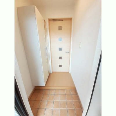 麗（うらら） 102【管理NO：1-021352902-01020】 ★家具家電は申し込み後に搬入しますの物件地図