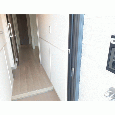 メイプルヒルズ 203【管理NO：1-028435601-02030】 ★家具家電は申し込み後に搬入します 2026年10月上旬入居可能の物件地図
