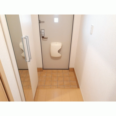 ロイヤル　オーク 204【管理NO：1-028689901-02040】 ★家具家電は申し込み後に搬入します 2026年08月上旬入居可能の物件地図