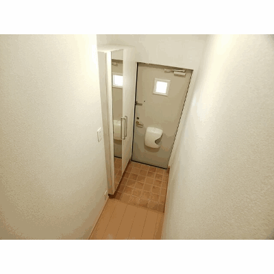 エアリースクエア 204【管理NO：1-015988801-02040】 ★家具家電は申し込み後に搬入しますの物件地図