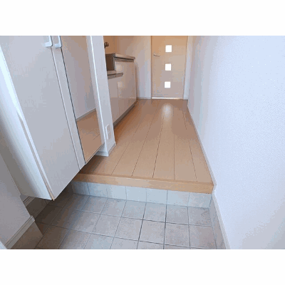 アマルフィ３７ 101【管理NO：1-018456301-01010】 ★家具家電は申し込み後に搬入しますの物件地図