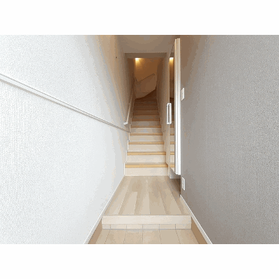 リヴァフォース 203【管理NO：1-027452101-02030】 ★家具家電は申し込み後に搬入します 2026年08月上旬入居可能の物件地図