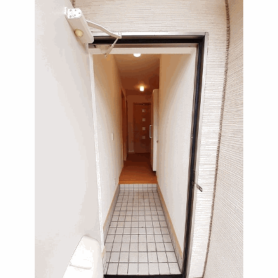シュープリーム 101【管理NO：1-015891701-01010】 ★家具家電は申し込み後に搬入しますの物件地図