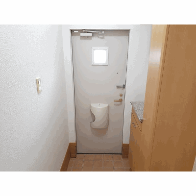 コンソラトゥール 104【管理NO：1-013697501-01040】 ★家具家電は申し込み後に搬入します 2026年08月下旬入居可能の物件地図