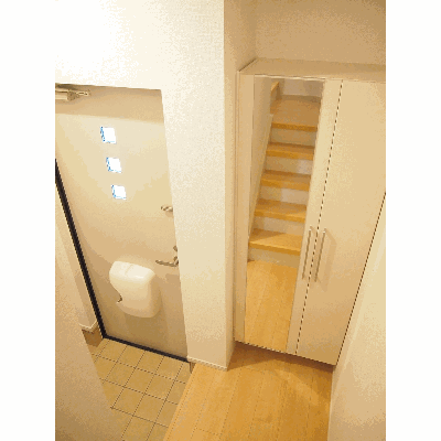 シャイニー 305【管理NO：1-021856401-03040】 ★家具家電は申し込み後に搬入します 2026年08月上旬入居可能の物件地図